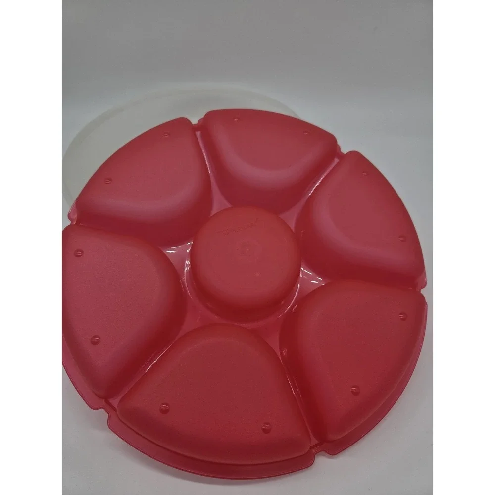 Tupperware Red Serving Center New‎ _ Tray and Lid Only